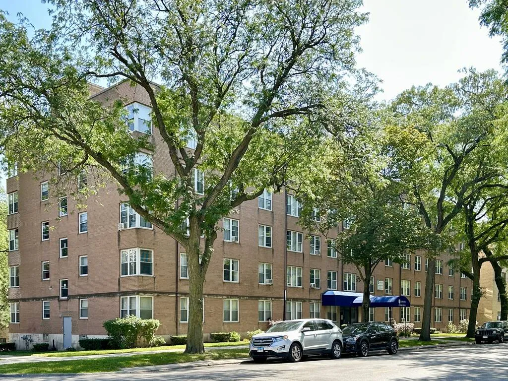 7333 N Ridge Blvd, , 60645, USA 60645-unit#101-Chicago-IL