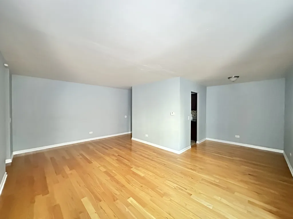 5820 N Sheridan Rd, , 60660, USA 60660-unit#410-Chicago-IL
