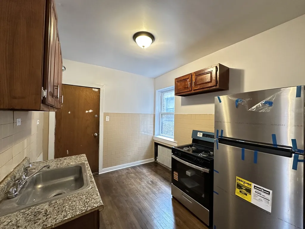 7149 S Constance Ave, , 60649, USA 60649-unit#2W-Chicago-IL