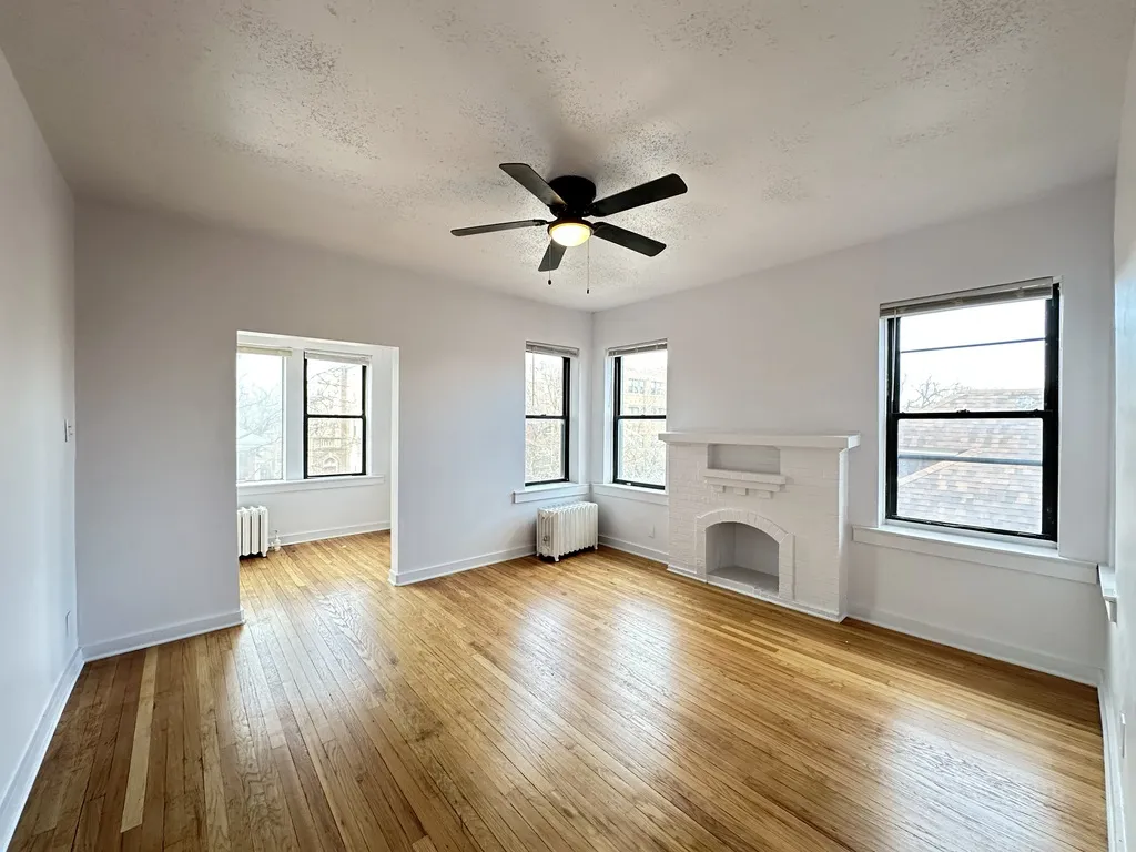 7149 S Constance Ave, , 60649, USA 60649-unit#2W-Chicago-IL