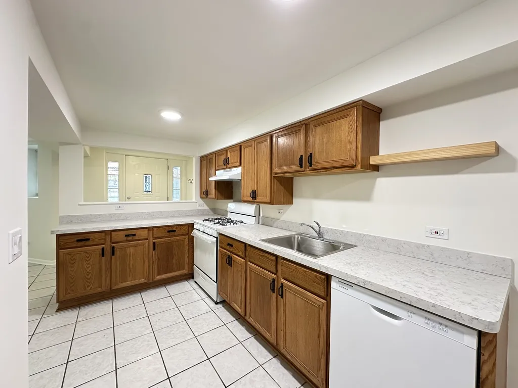 5804 N Broadway, , 60660, USA 60660-unit#GF-Chicago-IL