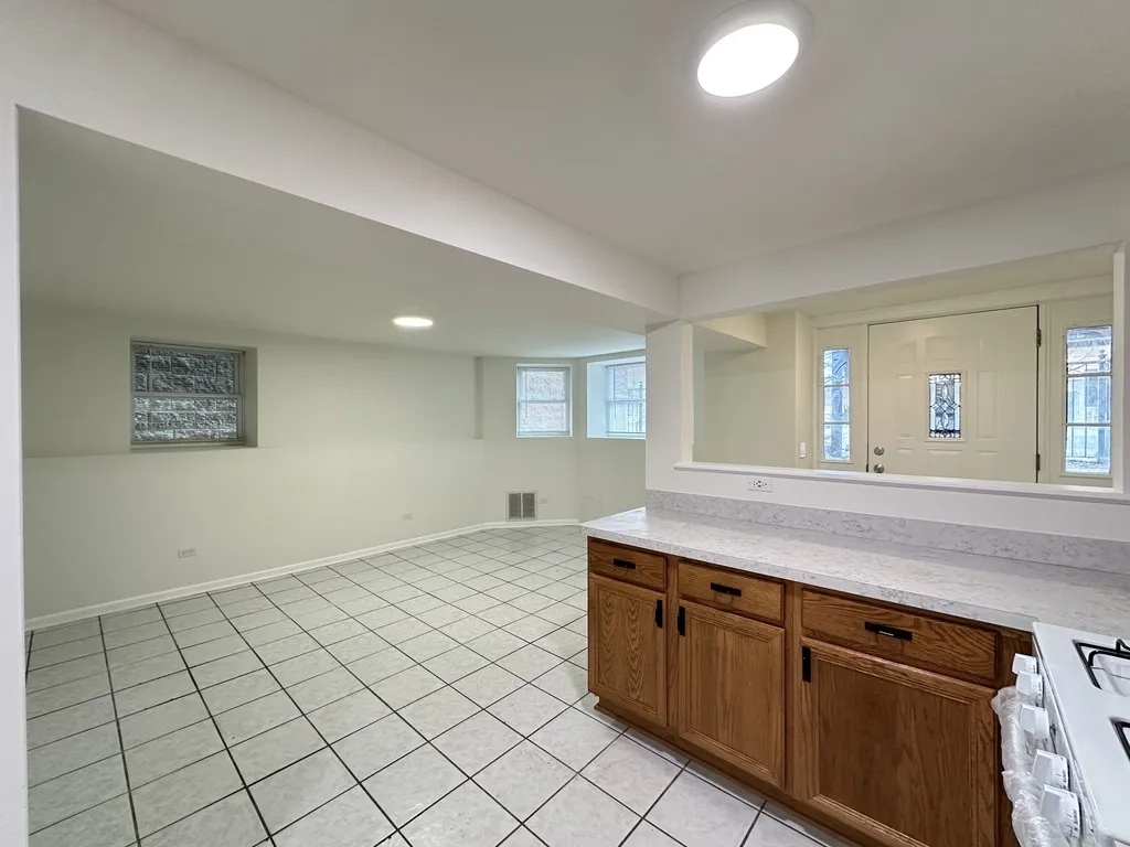 5804 N Broadway, , 60660, USA 60660-unit#GF-Chicago-IL