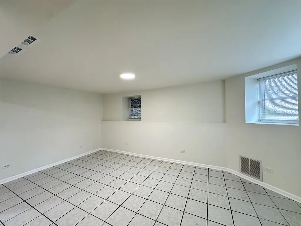 5804 N Broadway, , 60660, USA 60660-unit#GF-Chicago-IL