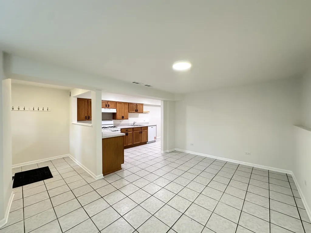 5804 N Broadway, , 60660, USA 60660-unit#GF-Chicago-IL