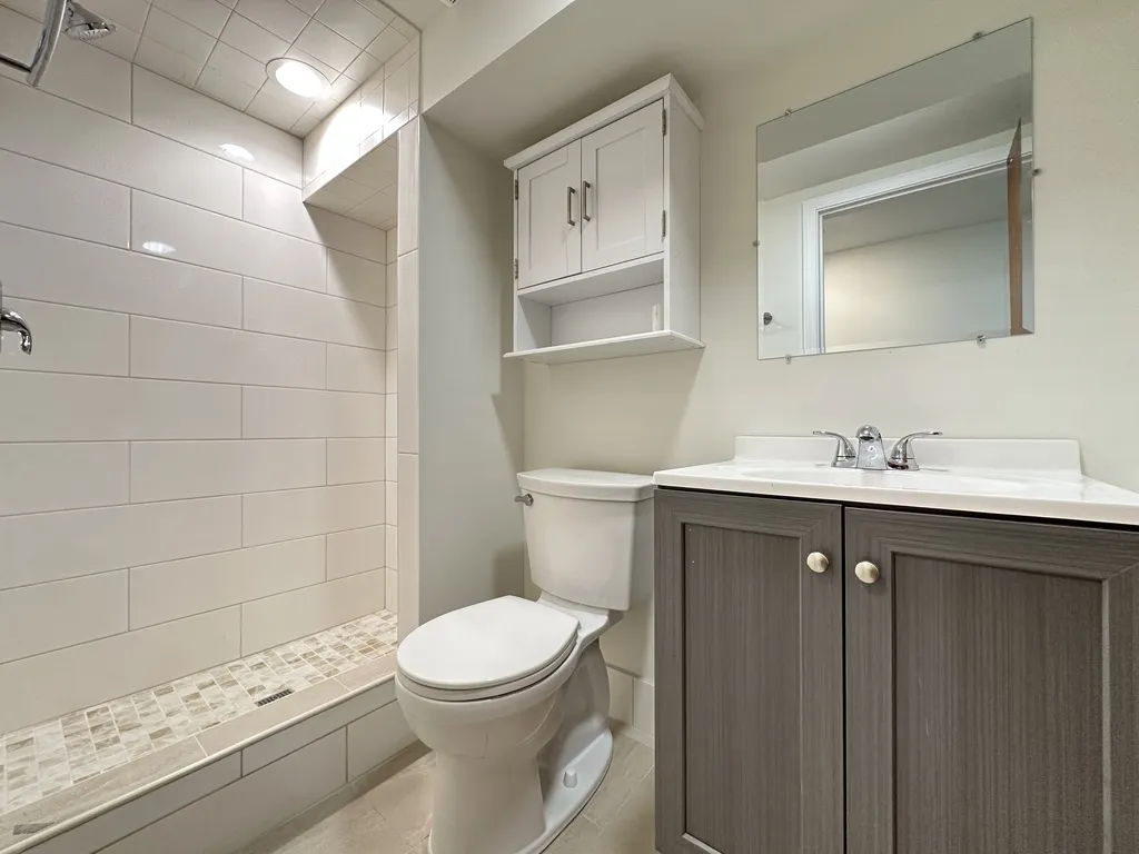 5804 N Broadway, , 60660, USA 60660-unit#GF-Chicago-IL