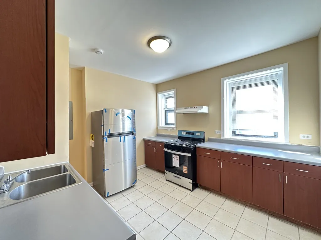 4035 W Gladys Ave, , 60624, USA 60624-unit#2N-Chicago-IL