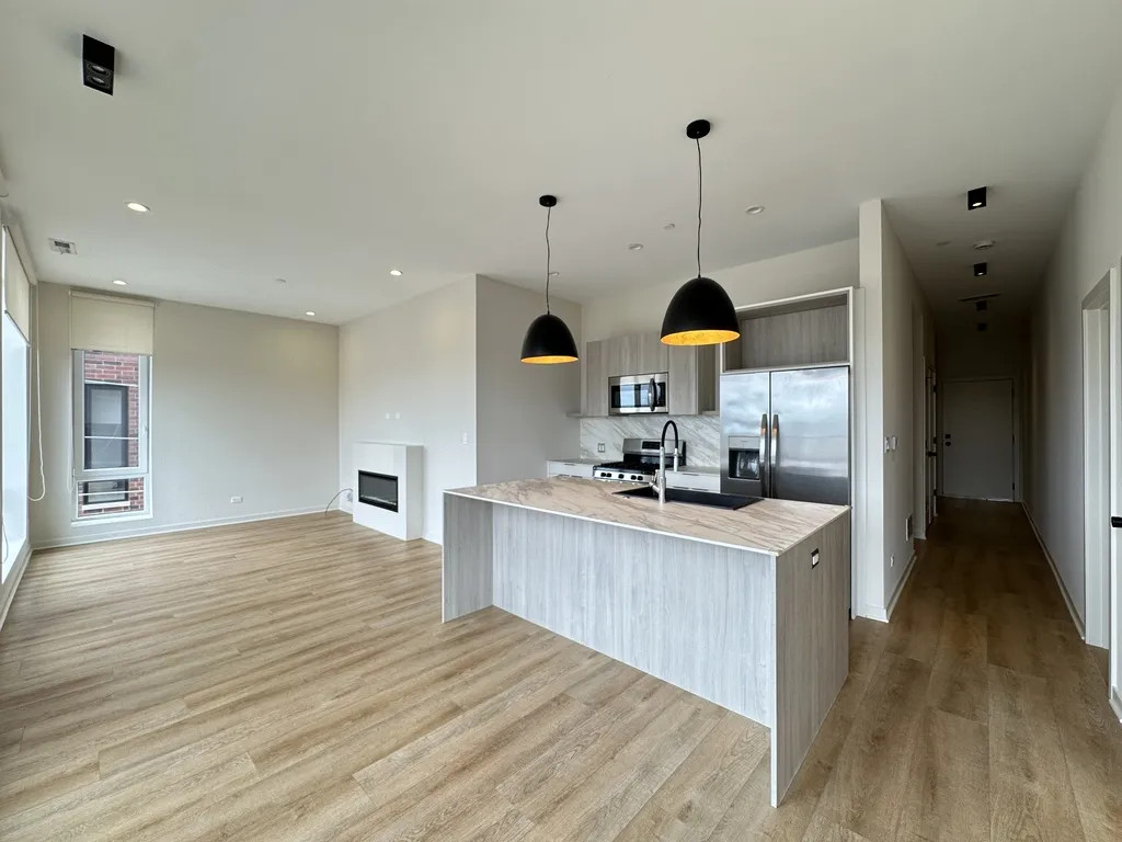 3207 N Narragansett Ave, ,  60634, USA 60634-unit#301-Chicago-IL