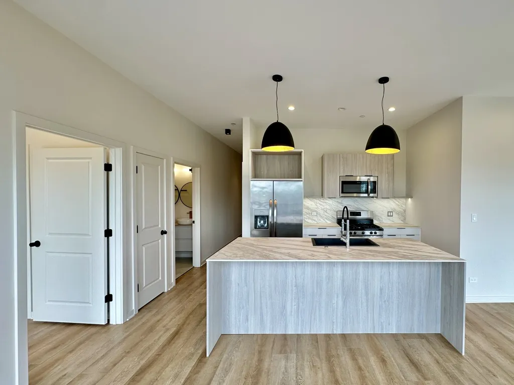 6340 W Belmont Ave, , 60634, USA 60634-unit#301-Chicago-IL