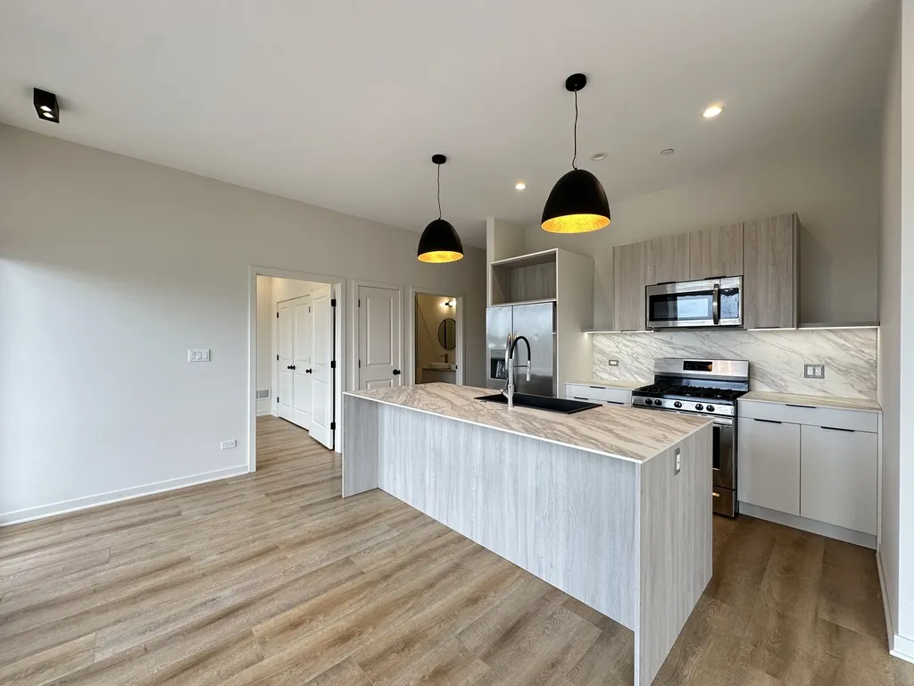 6340 W Belmont Ave, , 60634, USA 60634-unit#301-Chicago-IL
