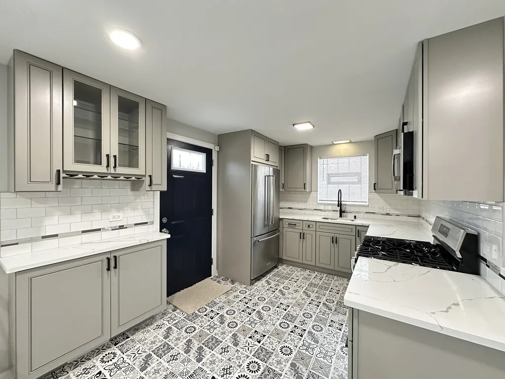 8318 S Dorchester Ave, , 60619, USA 60619-unit#HSE-Chicago-IL