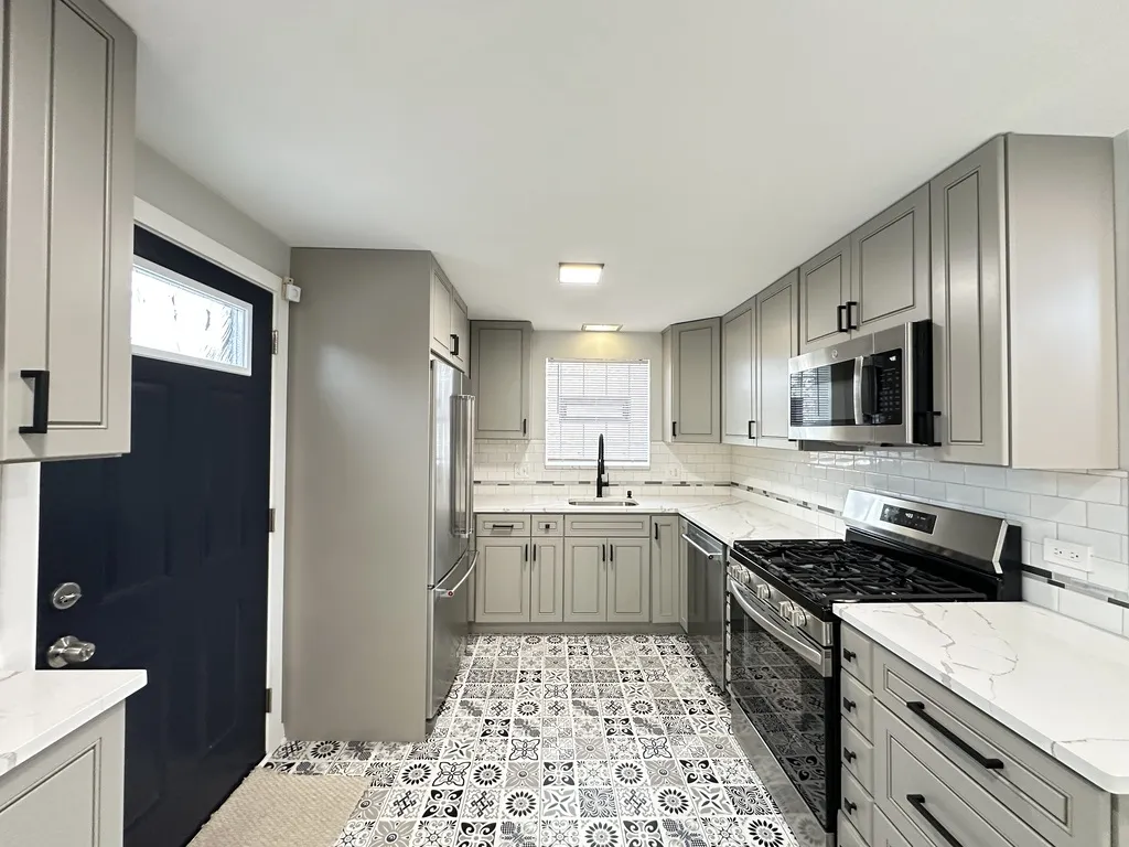 8318 S Dorchester Ave, , 60619, USA 60619-unit#HSE-Chicago-IL