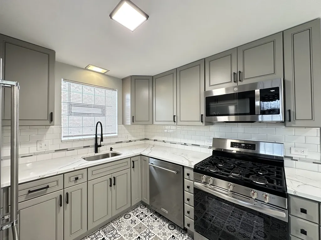 8318 S Dorchester Ave, , 60619, USA 60619-unit#HSE-Chicago-IL