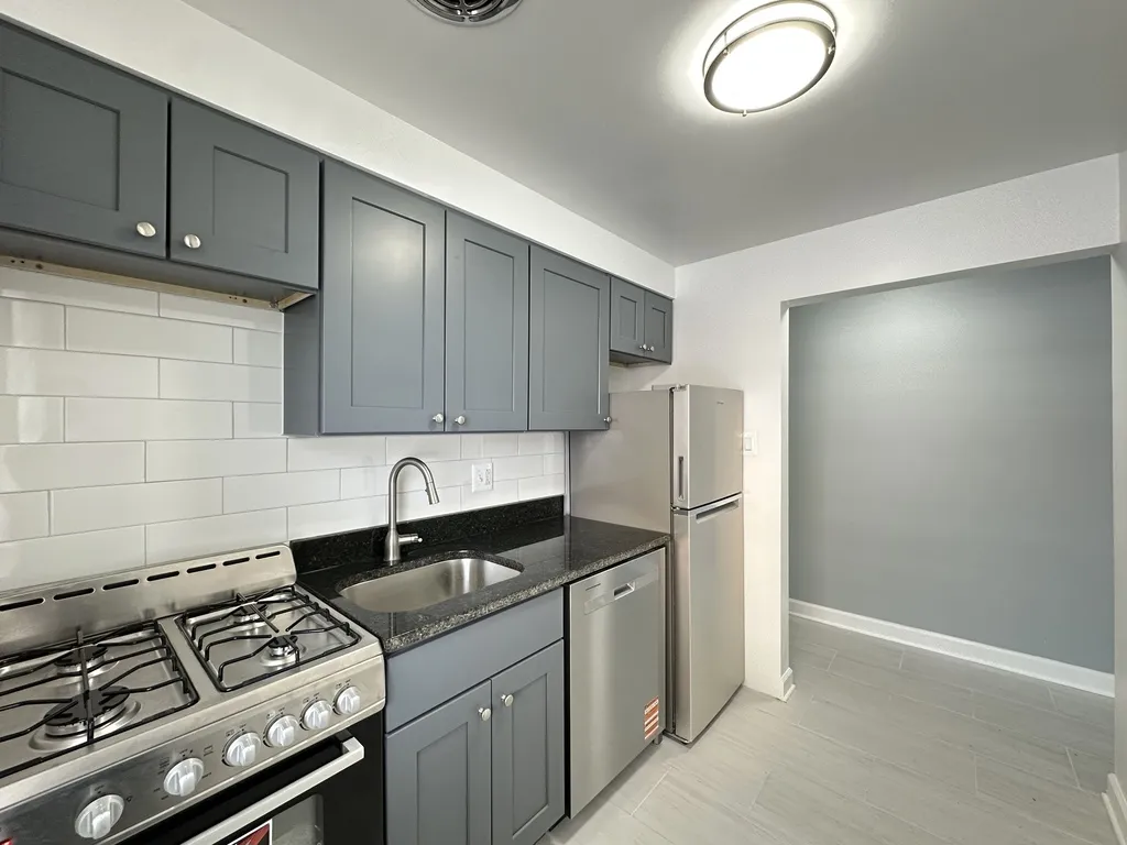 6715 N California Ave, ,  60645, USA 60645-unit#GN-Chicago-IL