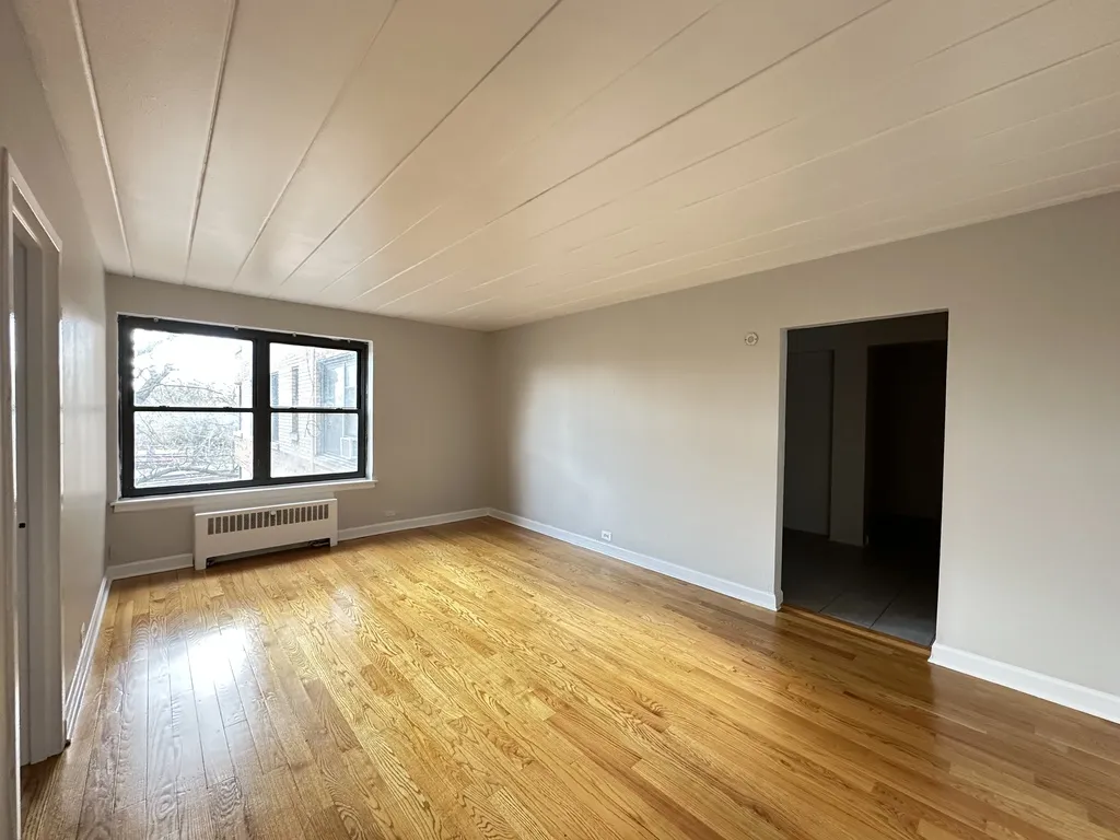 1360 W Touhy Ave, , 60626, USA 60626-unit#405-Chicago-IL