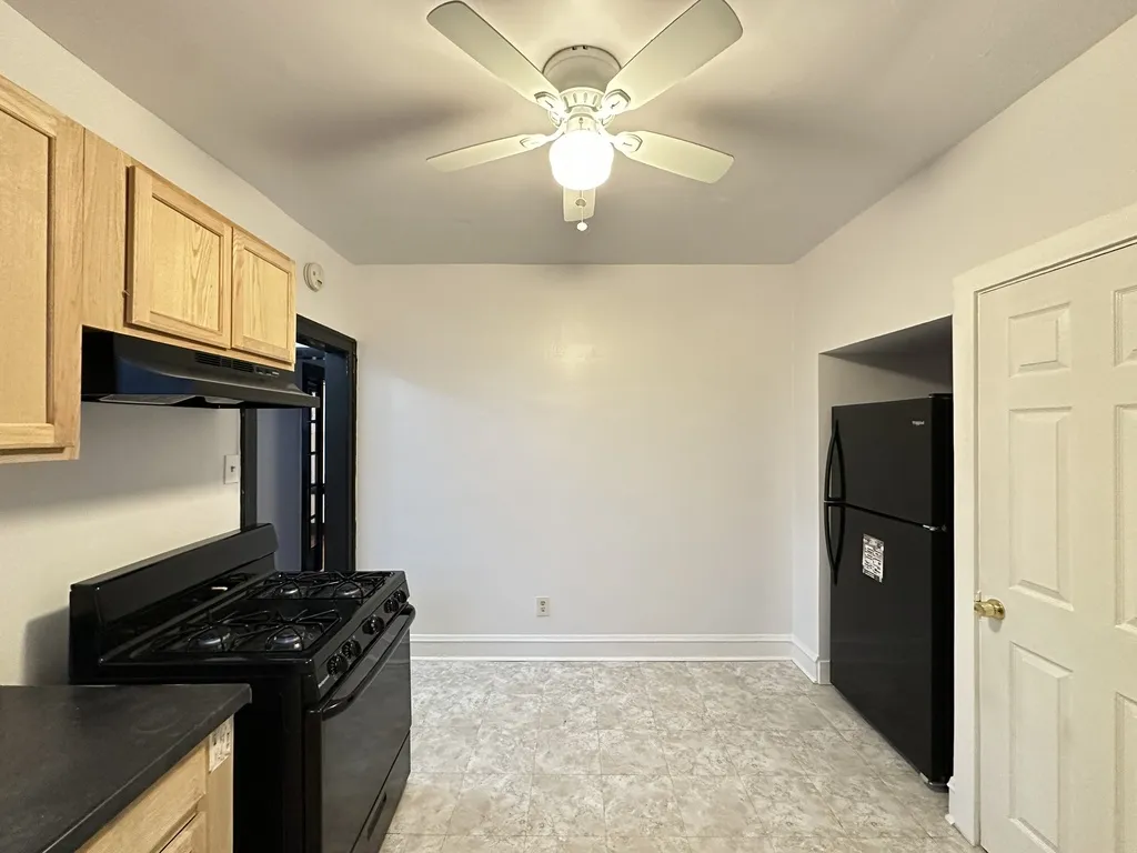 415 E 80th St, ,  60619, USA 60619-unit#1-Chicago-IL