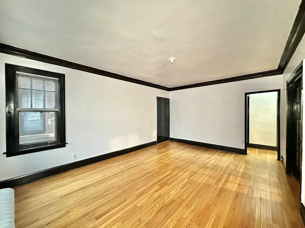415 E 80th St, ,  60619, USA 60619-unit#1-Chicago-IL