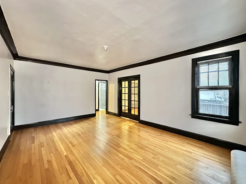 415 E 80th St, ,  60619, USA 60619-unit#1-Chicago-IL