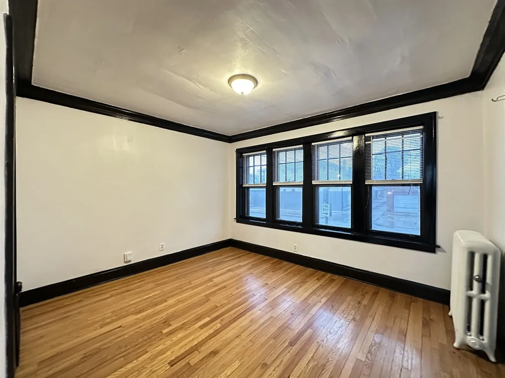 415 E 80th St, ,  60619, USA 60619-unit#1-Chicago-IL