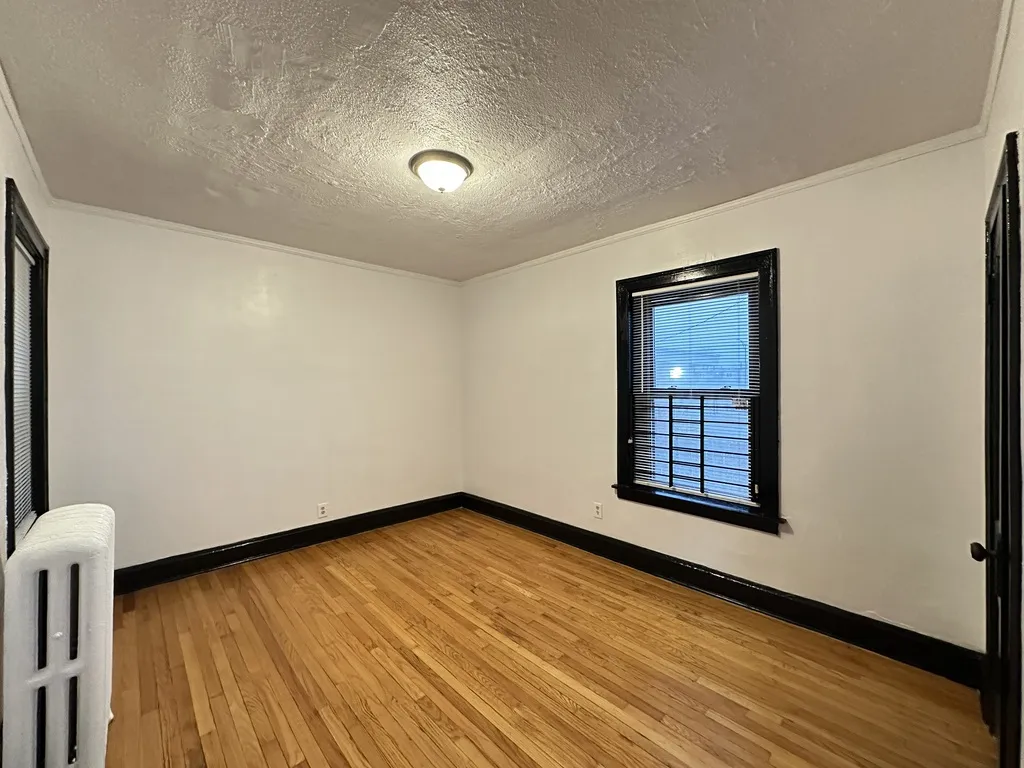 415 E 80th St, ,  60619, USA 60619-unit#1-Chicago-IL