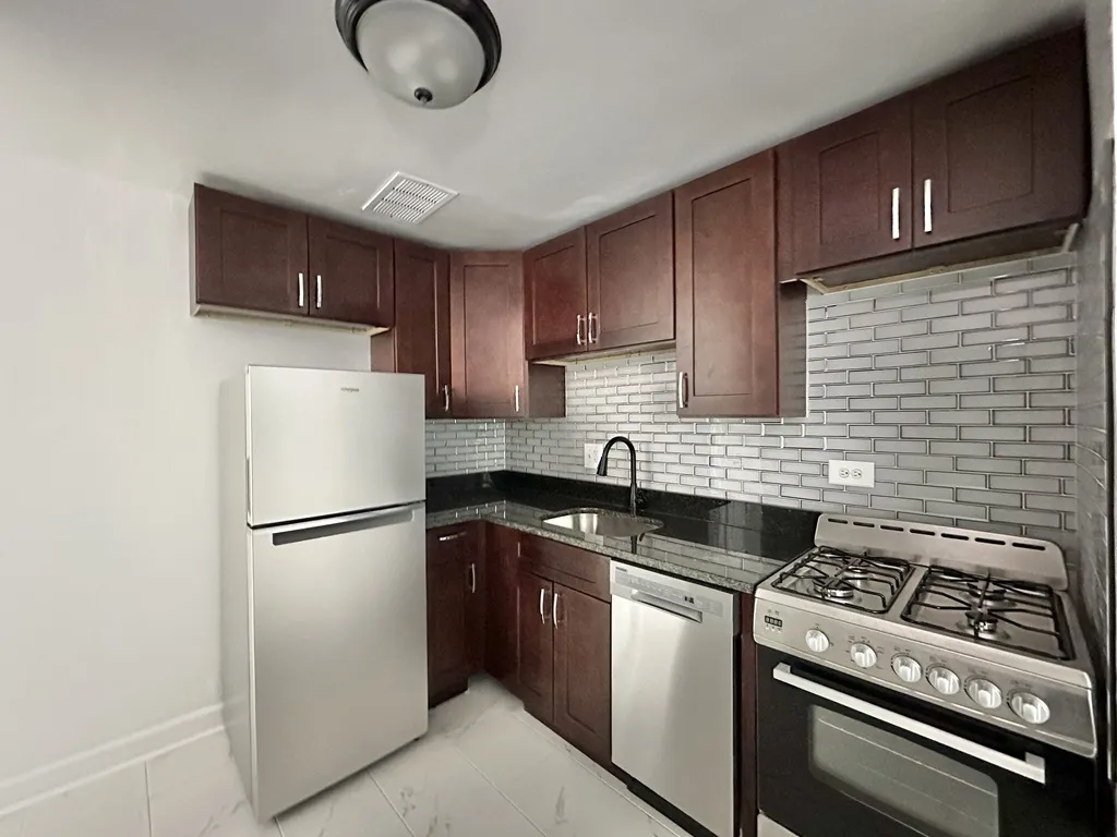 6709 N California Ave, ,  60645, USA 60645-unit#GS-Chicago-IL