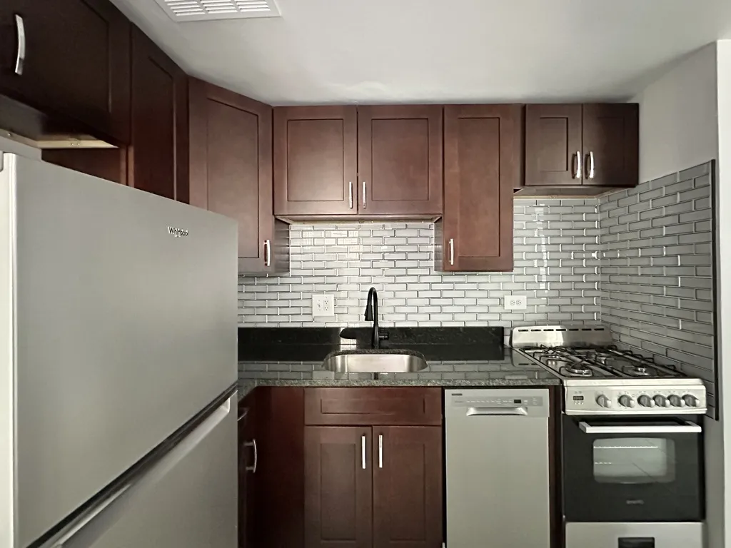 6709 N California Ave, ,  60645, USA 60645-unit#GS-Chicago-IL