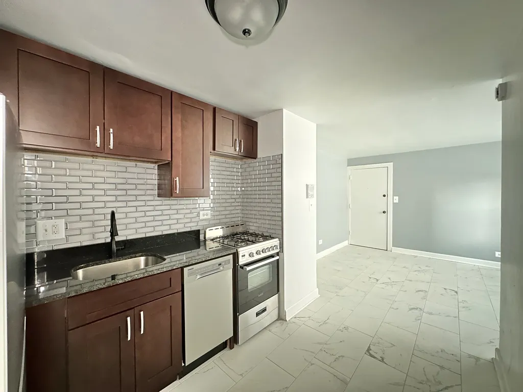 6709 N California Ave, ,  60645, USA 60645-unit#GS-Chicago-IL