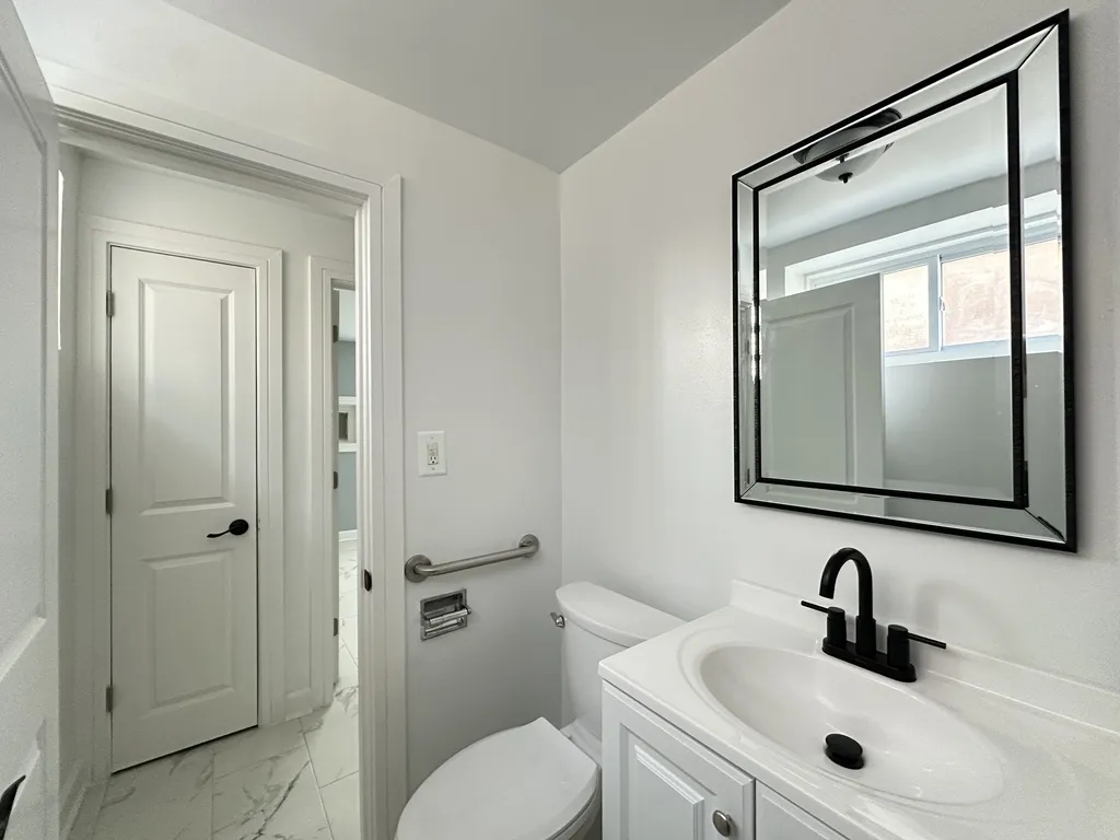 6709 N California Ave, ,  60645, USA 60645-unit#GS-Chicago-IL