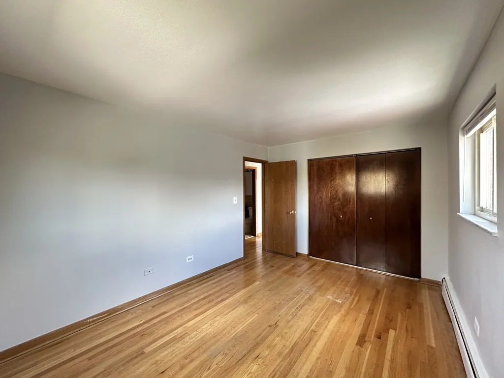 1639 Oakwood Ave, Des Plaines, 60016, USA 60016-unit#304-Chicago-IL