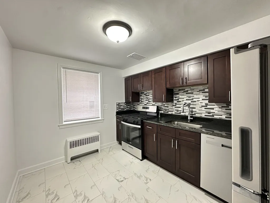 6707 N California Ave, ,  60645, USA 60645-unit#GW-Chicago-IL
