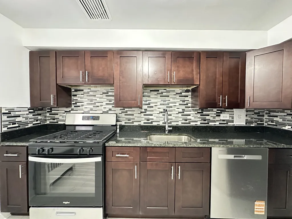 6707 N California Ave, ,  60645, USA 60645-unit#GW-Chicago-IL