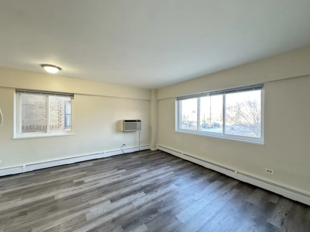 1400 Ave, Evanston, 60201, USA 60201-unit#208-Chicago-IL