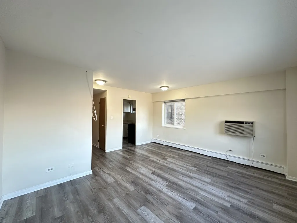 1400 Ave, Evanston, 60201, USA 60201-unit#208-Chicago-IL