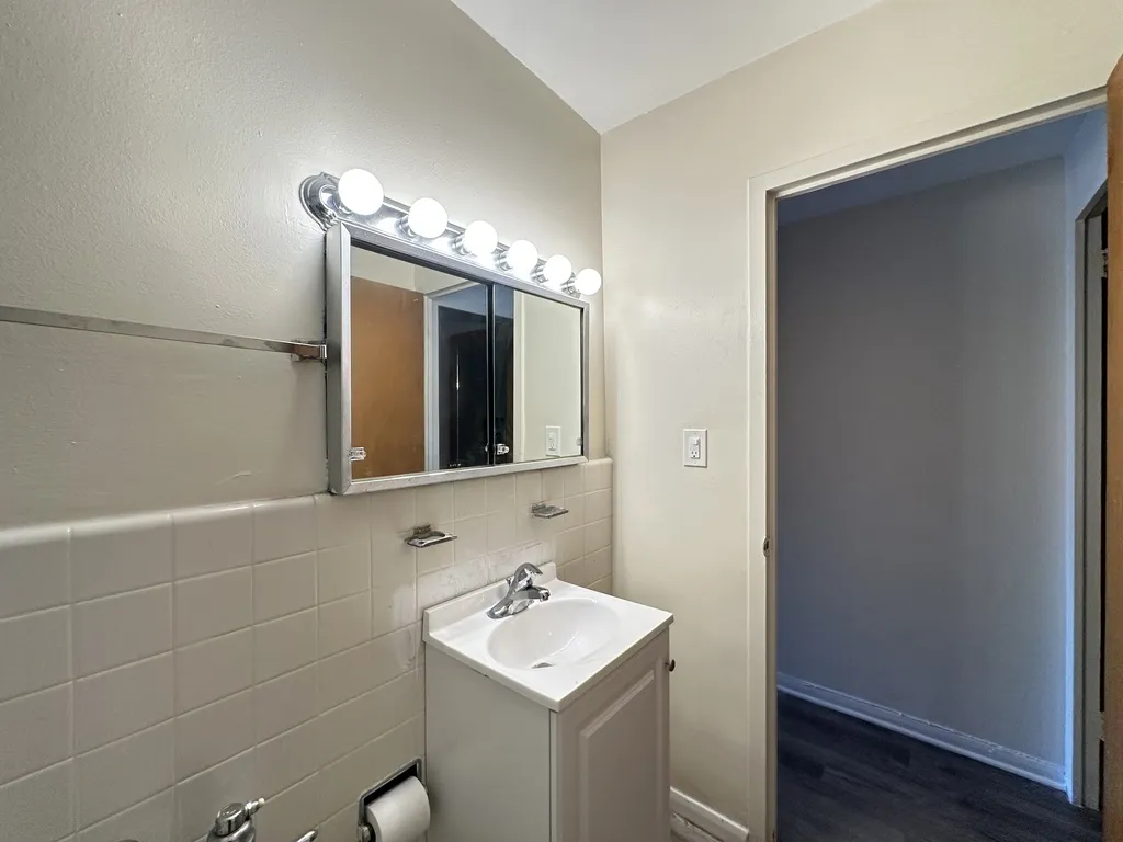 1400 Ave, Evanston, 60201, USA 60201-unit#208-Chicago-IL