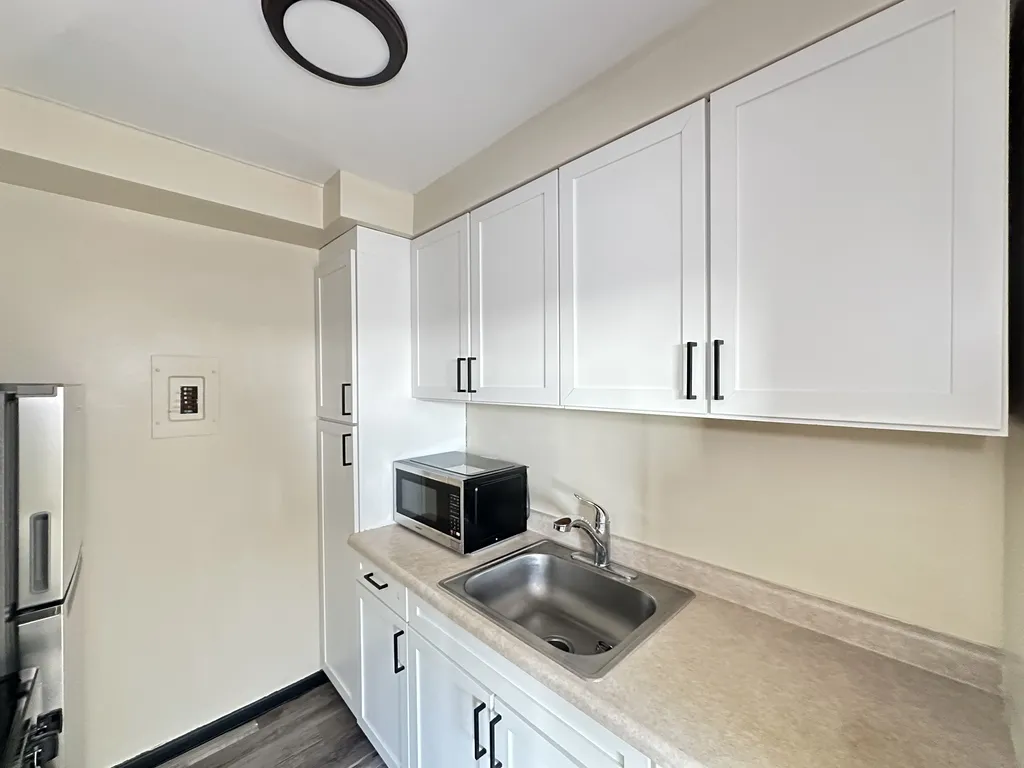 1400  Ave, Evanston,  60201, USA 60201-unit#802-Chicago-IL