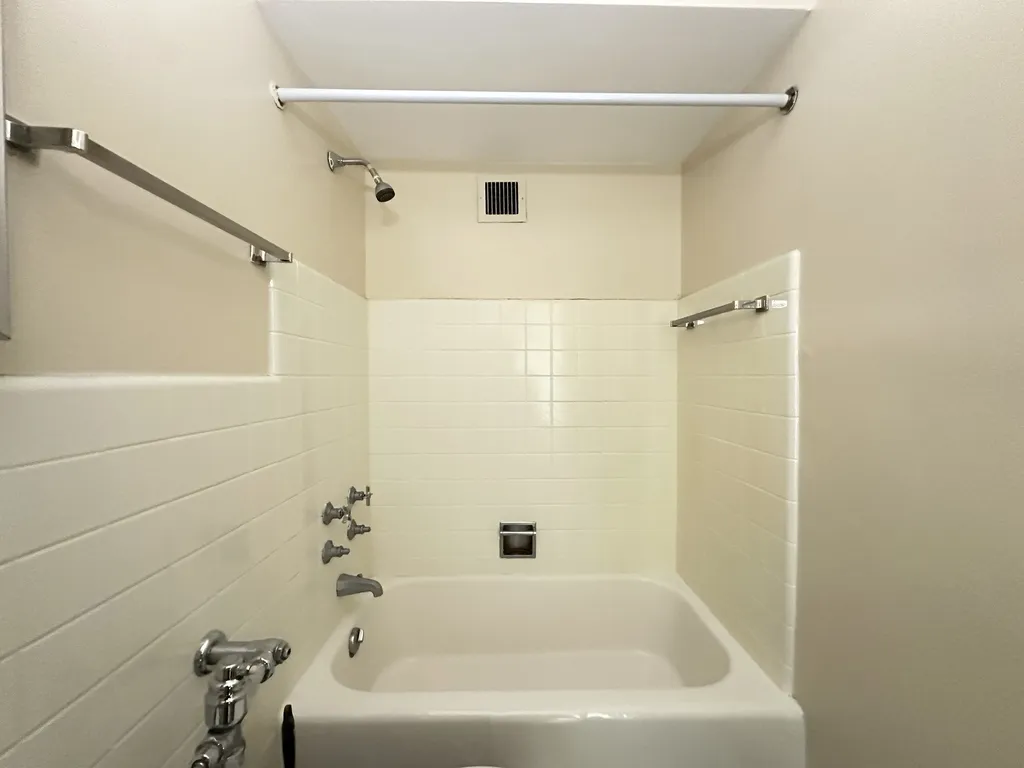 1400  Ave, Evanston,  60201, USA 60201-unit#802-Chicago-IL