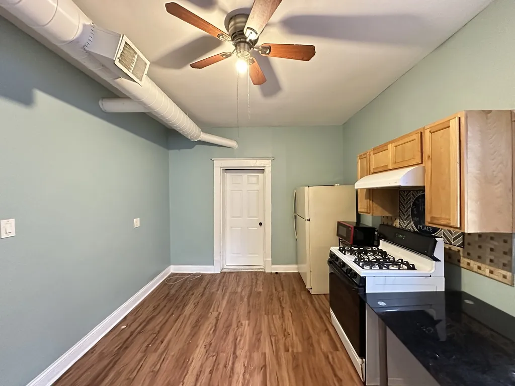 3336 W  Ave, ,  60651, USA 60651-unit#1F-Chicago-IL