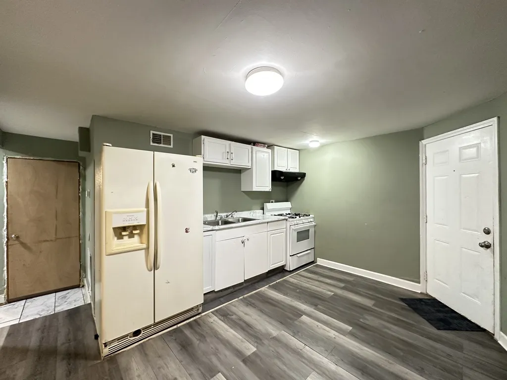 3336 W Ave, , 60651, USA 60651-unit#BF-Chicago-IL