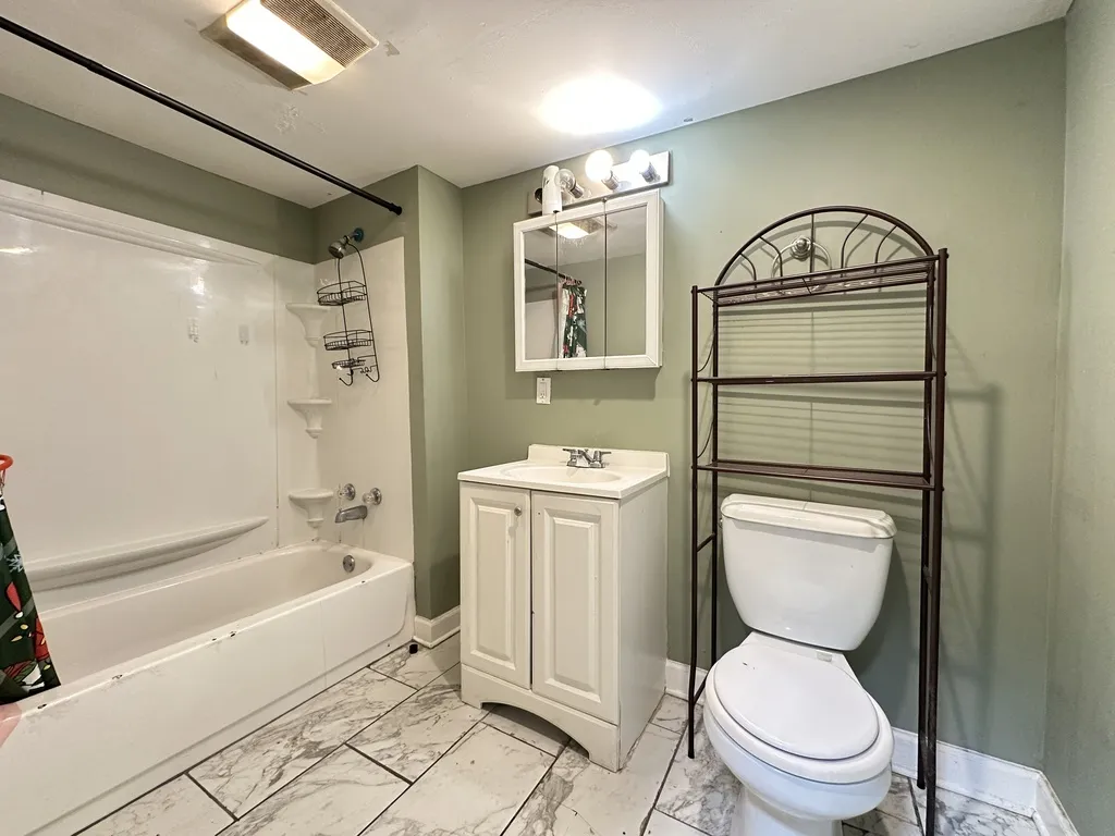 3336 W Ave, , 60651, USA 60651-unit#BF-Chicago-IL