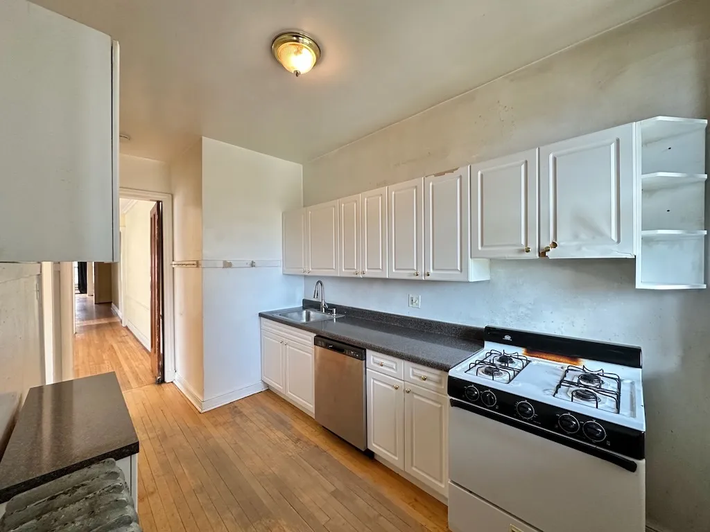 943 Judson Ave, Evanston,  60202, USA 60202-unit#2-Chicago-IL