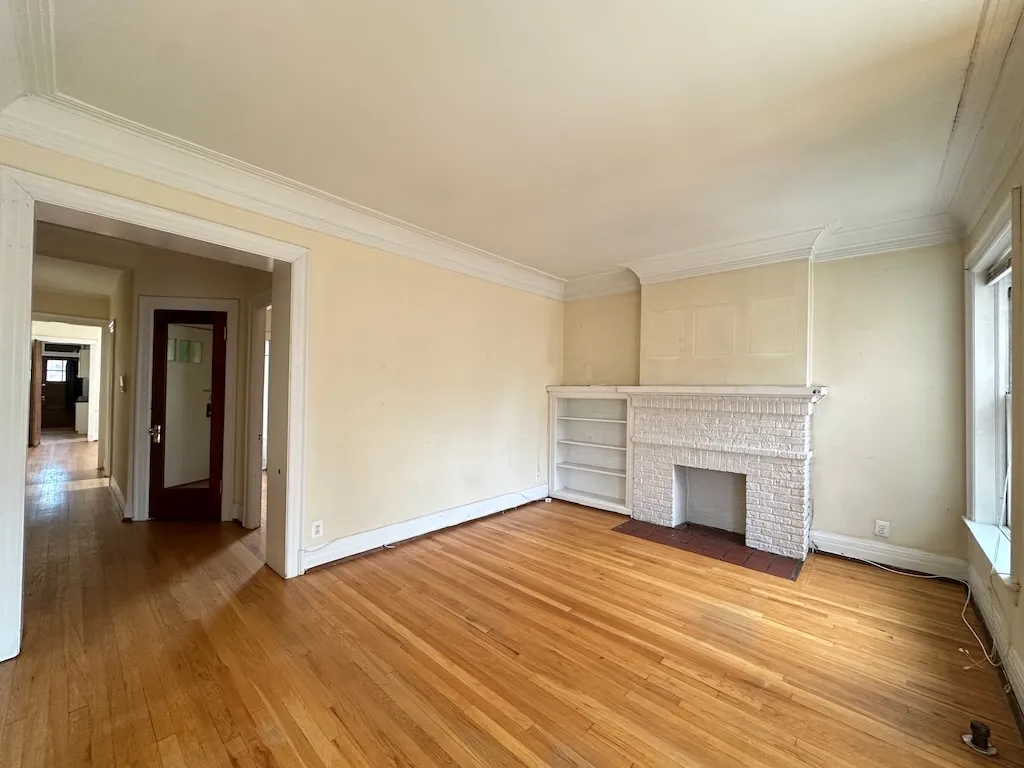 943 Judson Ave, Evanston,  60202, USA 60202-unit#2-Chicago-IL