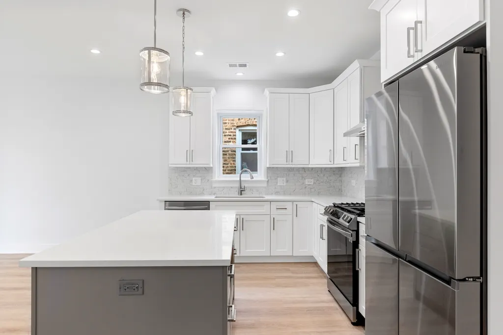 6423 N Washtenaw Ave, ,  60645, USA 60645-unit#1-Chicago-IL