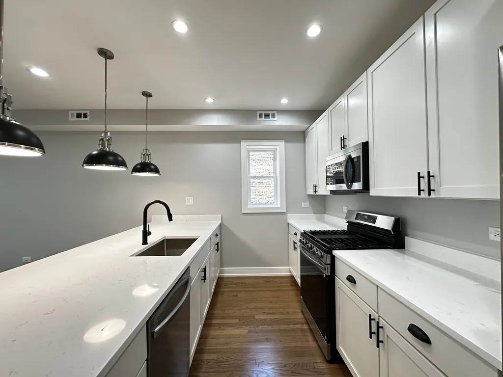 2639 W Carmen Ave, , 60625, USA 60625-unit#3-Chicago-IL