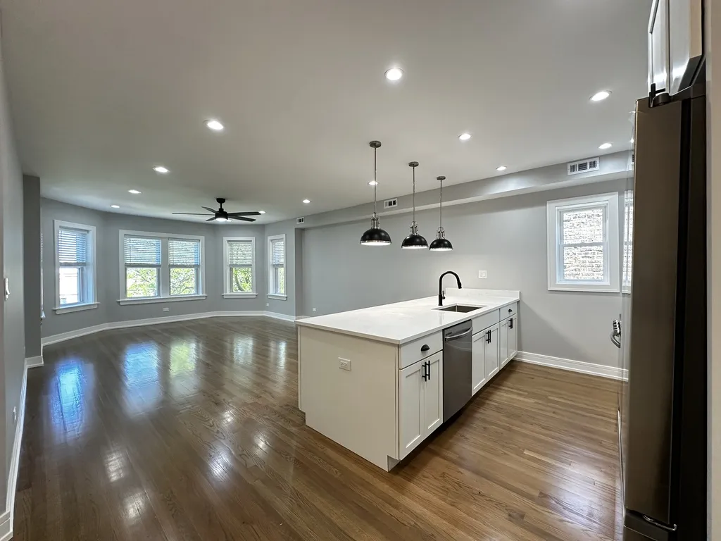 2639 W Carmen Ave, , 60625, USA 60625-unit#3-Chicago-IL