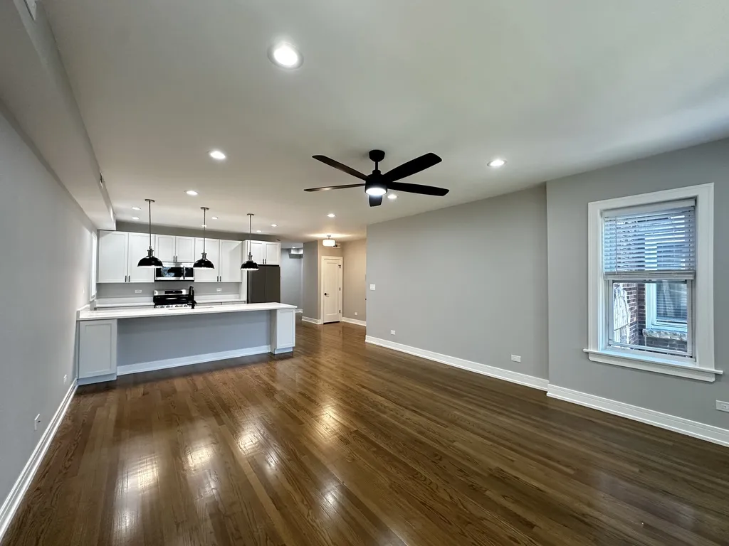 2639 W Carmen Ave, , 60625, USA 60625-unit#3-Chicago-IL