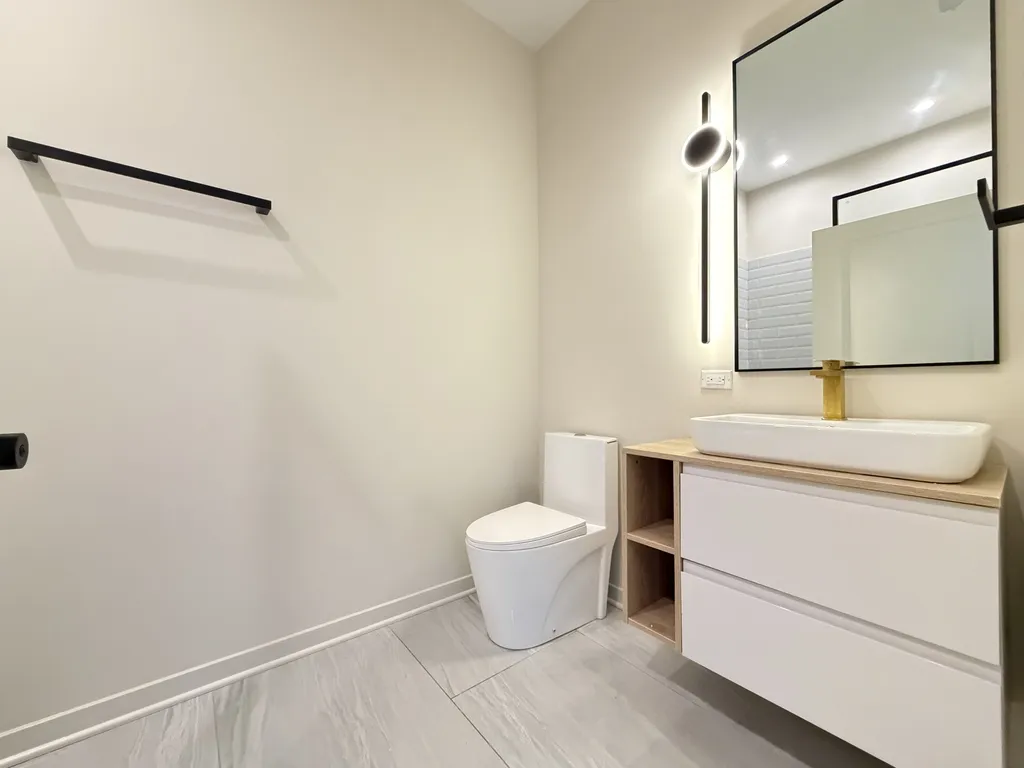 3207 N Narragansett Ave, , 60634, USA 60634-unit#307-Chicago-IL