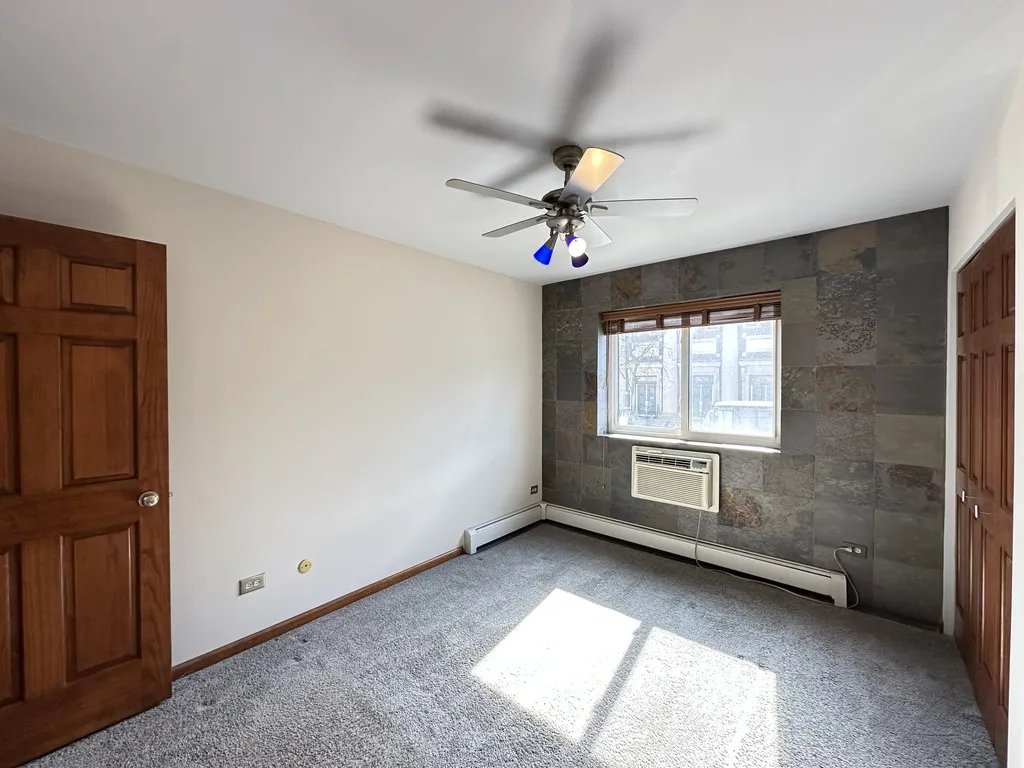 663 W Grace St, ,  60613, USA 60613-unit#207-Chicago-IL