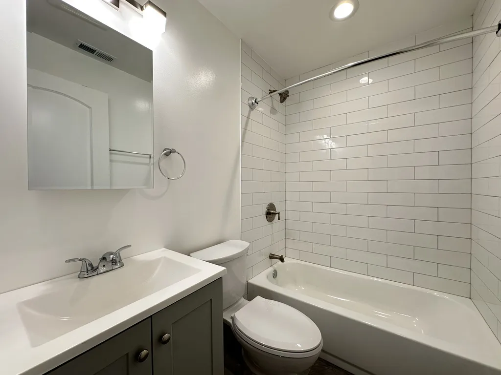 5008 N Springfield Ave, ,  60625, USA 60625-unit#G-Chicago-IL