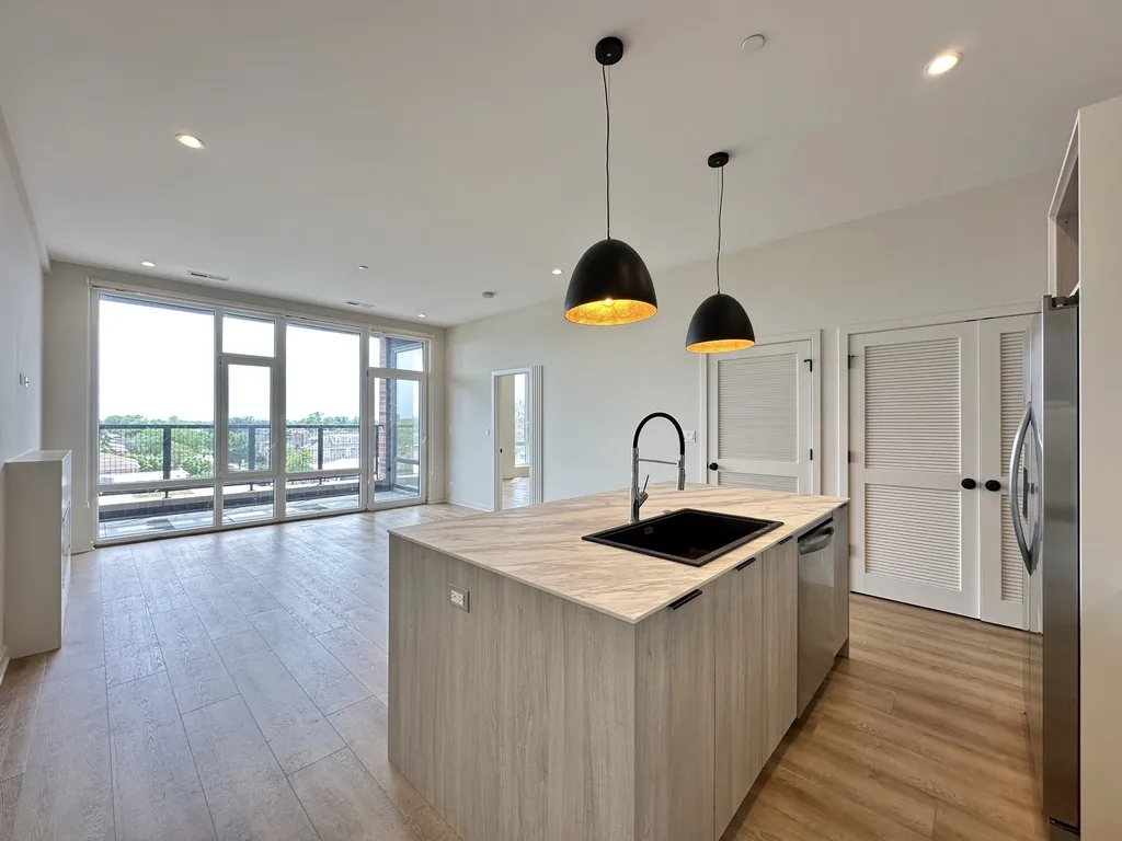 3207 N Narragansett Ave, ,  60634, USA 60634-unit#406-Chicago-IL