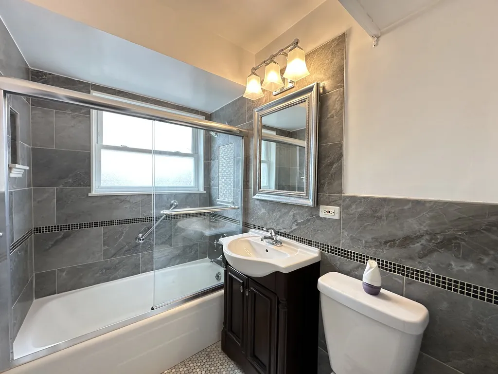 6273 N Cicero Ave, ,  60646, USA 60646-unit#B5-Chicago-IL