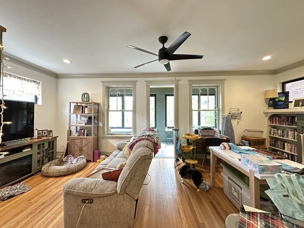 1933 N Fairfield Ave, ,  60647, USA 60647-unit#2F-Chicago-IL